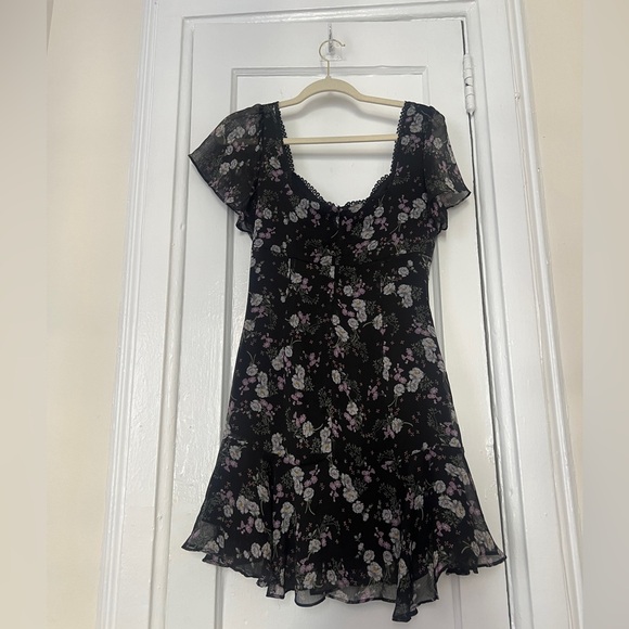ASTR BLACK FLORAL DRESS - Picture 9 of 11